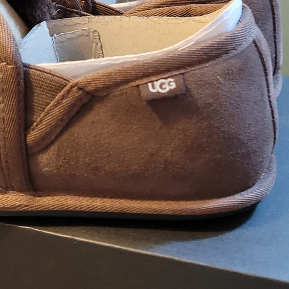 UGG LEISURE SLIP-ON - Picture 4 of 8